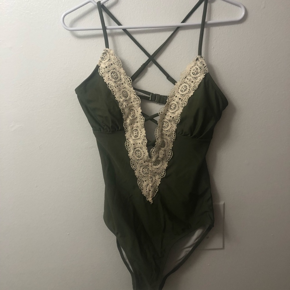 Bathing suit